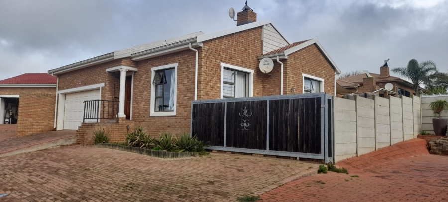 3 Bedroom Property for Sale in Moorreesburg Western Cape